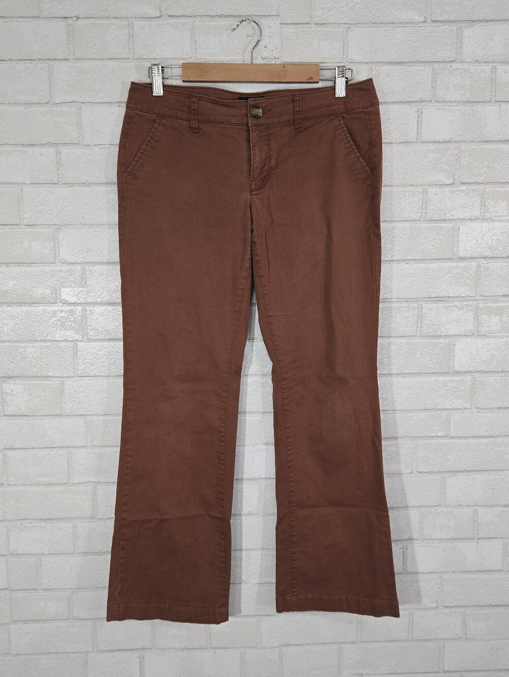 AEO stretch kick boot bottoms